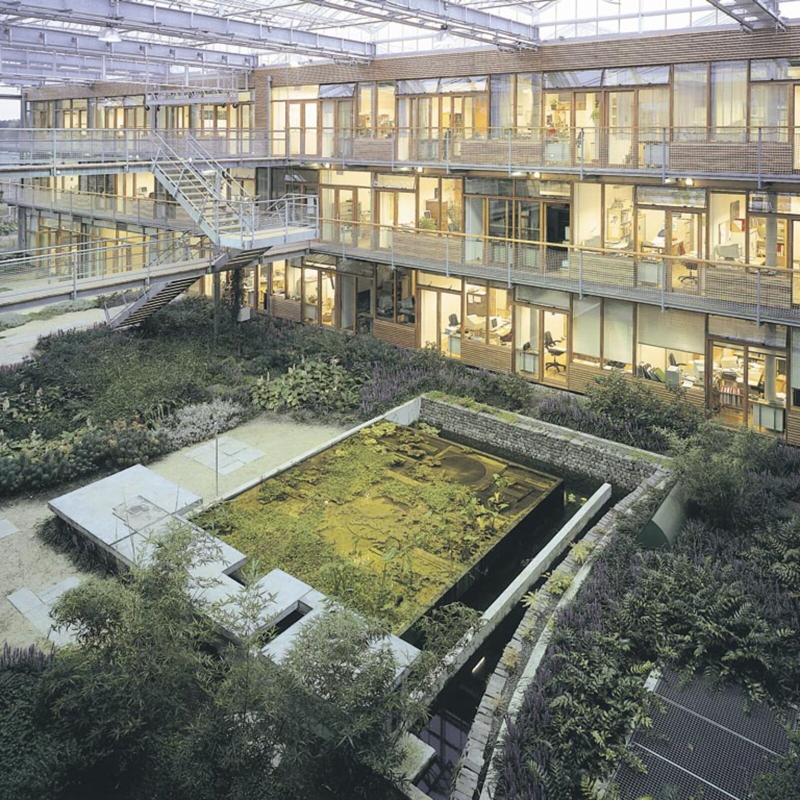 Michael_Singer_Alterra_Interior_Garden_Thumb