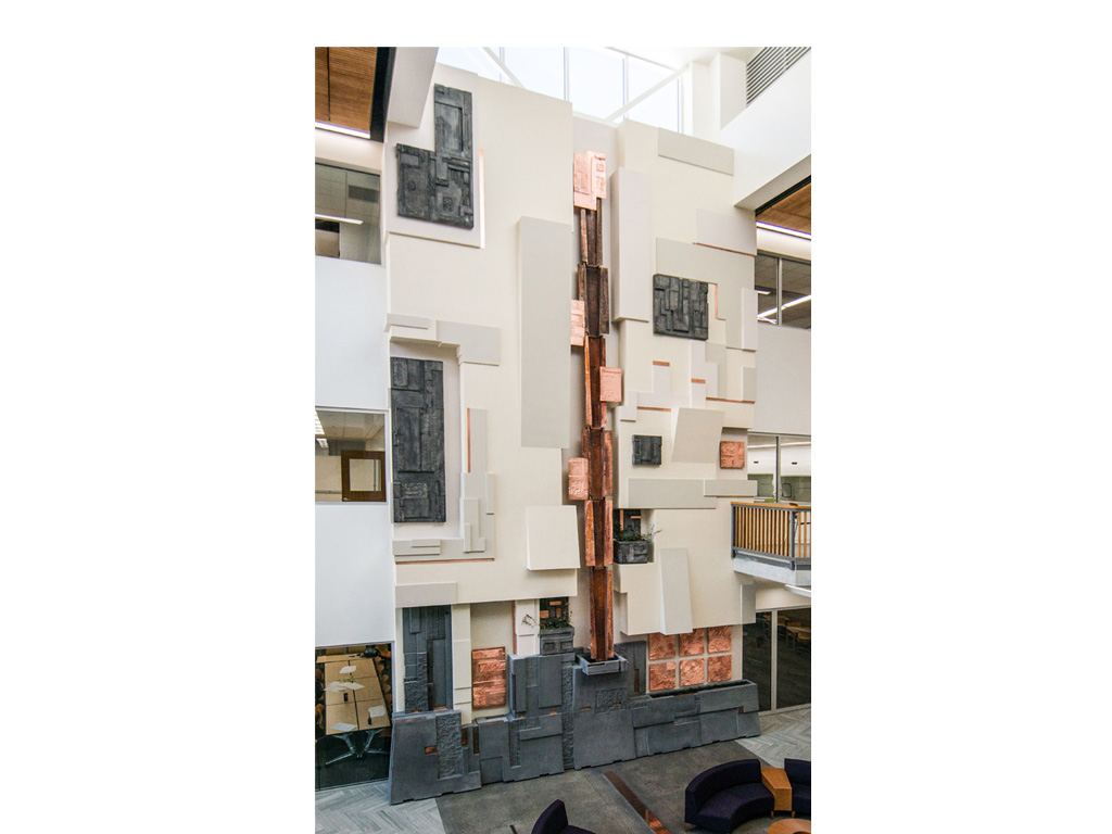 Michael_Singer_Interior_Sculpted_Wall_11