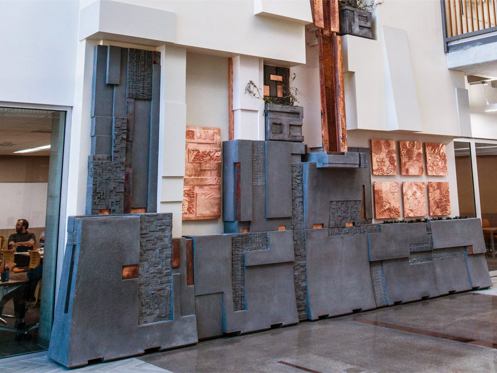 Michael_Singer_Interior_Sculpted_Wall_15