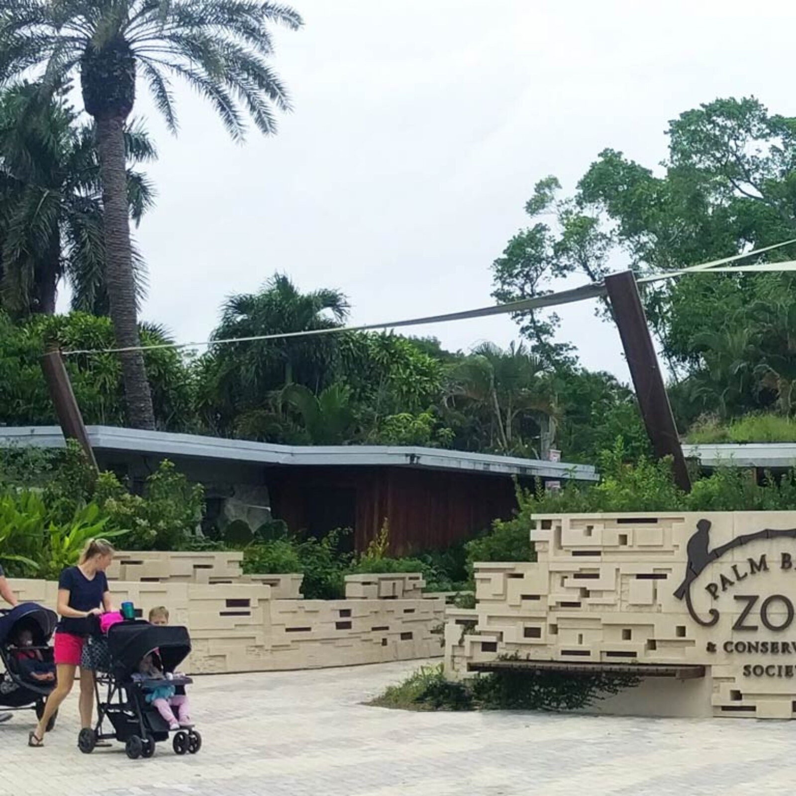 Michael_Singer_Palm_Beach_Zoo_Entry_Plaza_main
