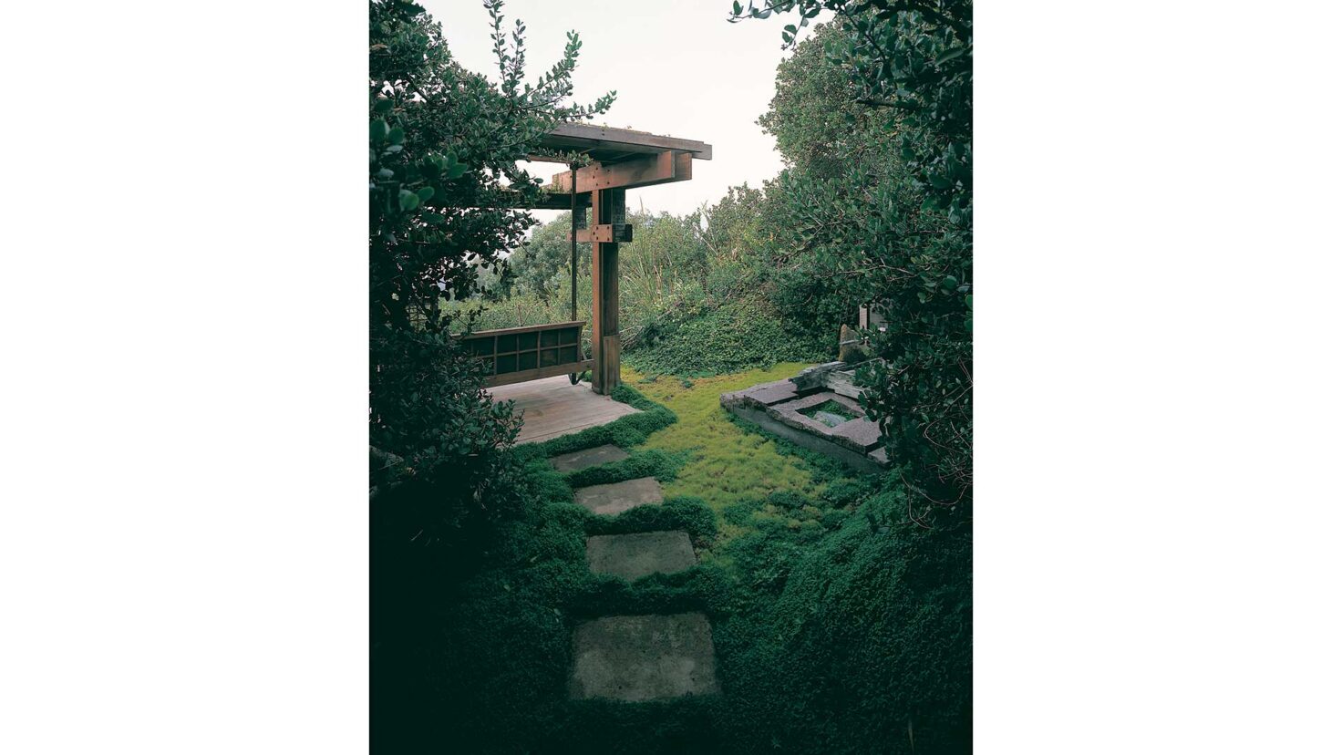 Singer_Studio_LaJolla_Garden-and-Shelter_3_Desktop_Web