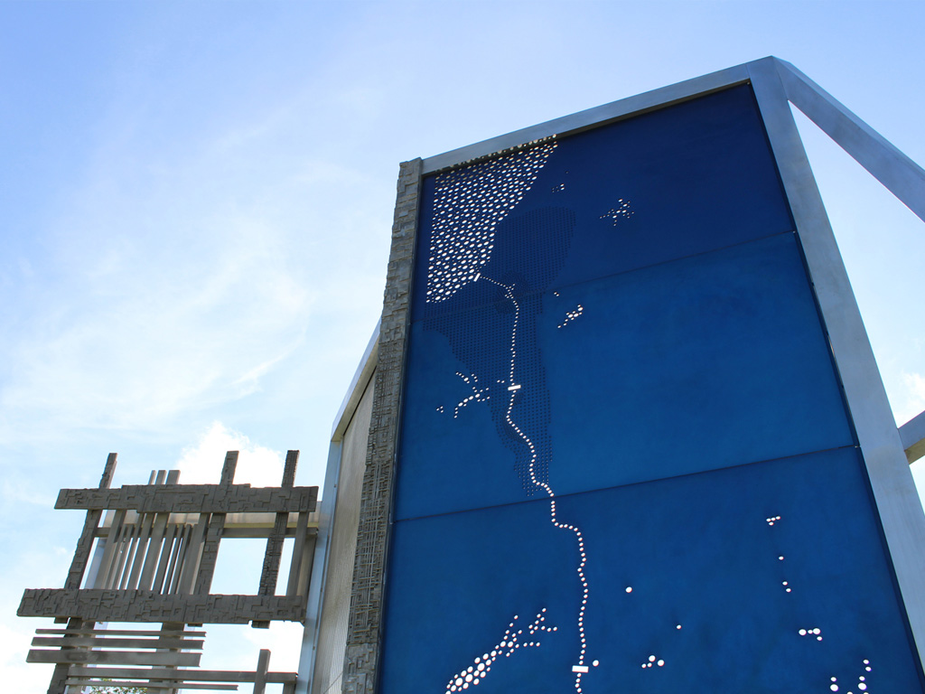 Singer_Studio_Water_Wall_6w