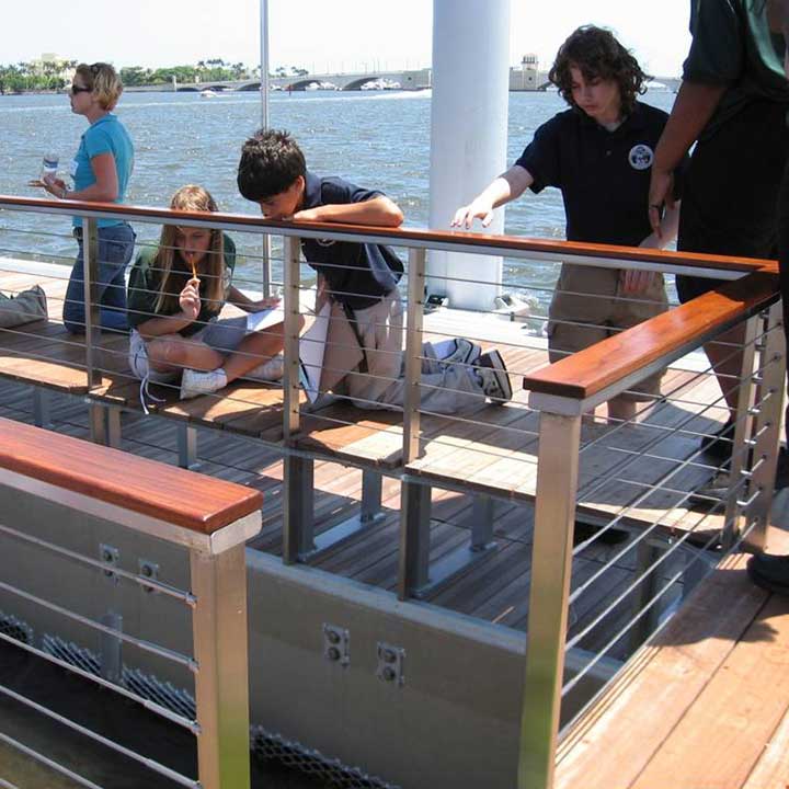 Singer_Studio_Living_Docks_10MOB